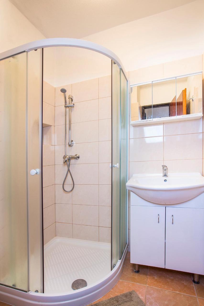 Apartman Braun Рокитнице над Ийзероу Екстериор снимка